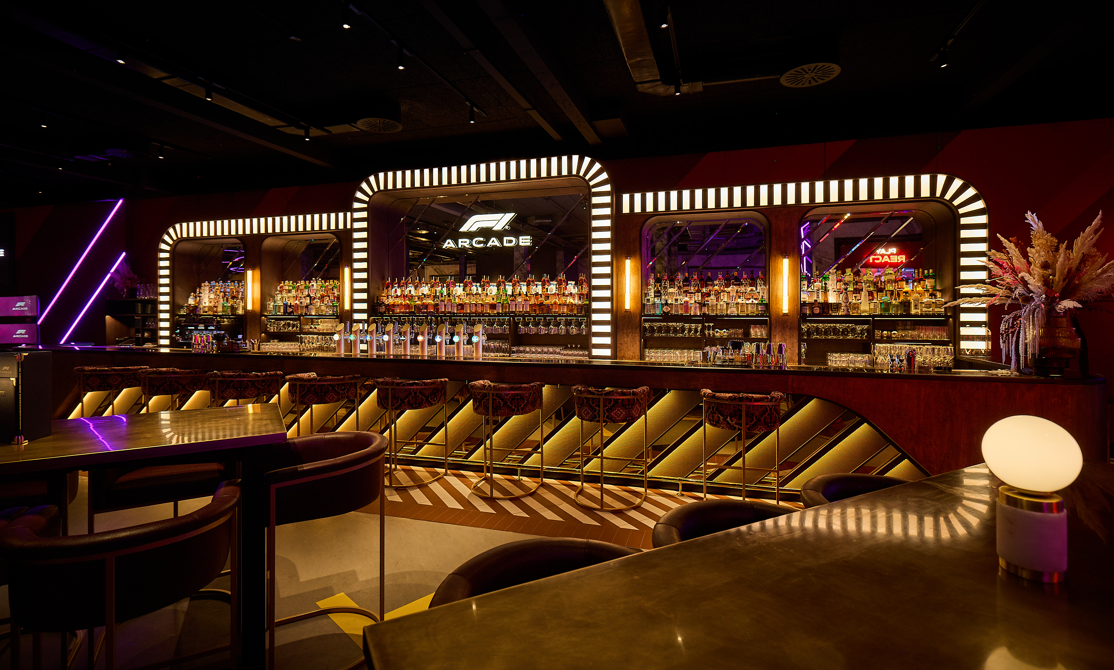 F1 Arcade Madrid interior